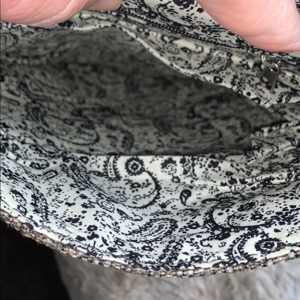 Random Unbranded Purse Like new - Picture 4 of 6